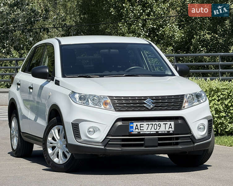 Внедорожник / Кроссовер Suzuki Vitara 2023 в Днепре
