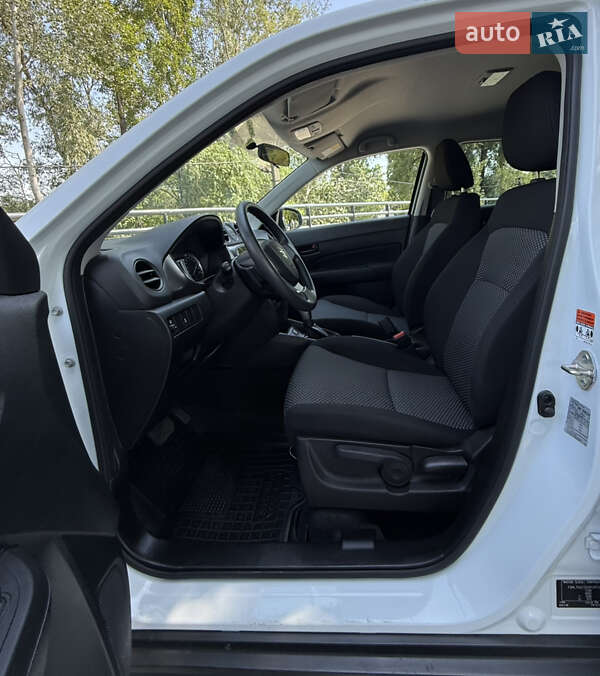 Внедорожник / Кроссовер Suzuki Vitara 2023 в Днепре