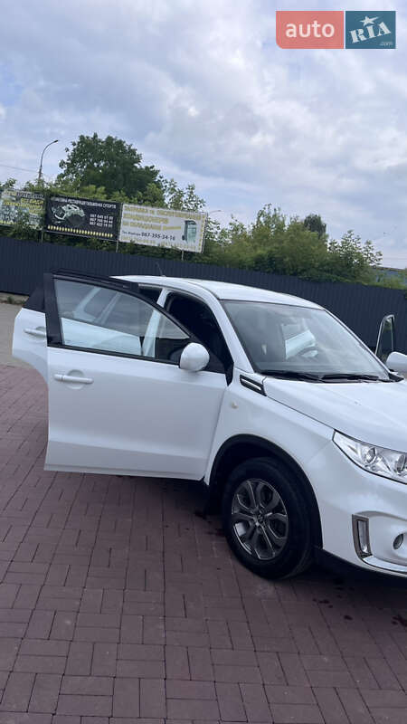 Внедорожник / Кроссовер Suzuki Vitara 2022 в Ровно