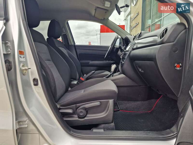 Позашляховик / Кросовер Suzuki Vitara 2021 в Рівному