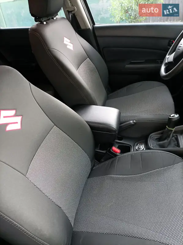 Suzuki Vitara 2015 VIN TSMLYE21S00126796 фото оголошення 14 з 55
