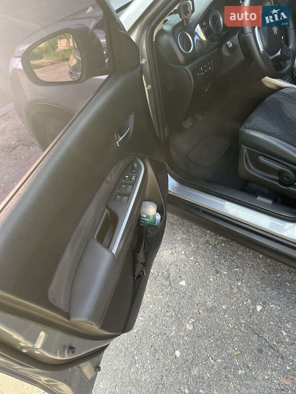 Позашляховик / Кросовер Suzuki Vitara 2019 в Києві