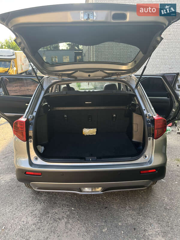 Позашляховик / Кросовер Suzuki Vitara 2019 в Києві