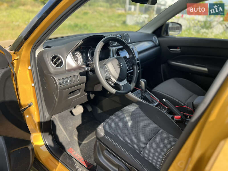 Позашляховик / Кросовер Suzuki Vitara 2021 в Києві