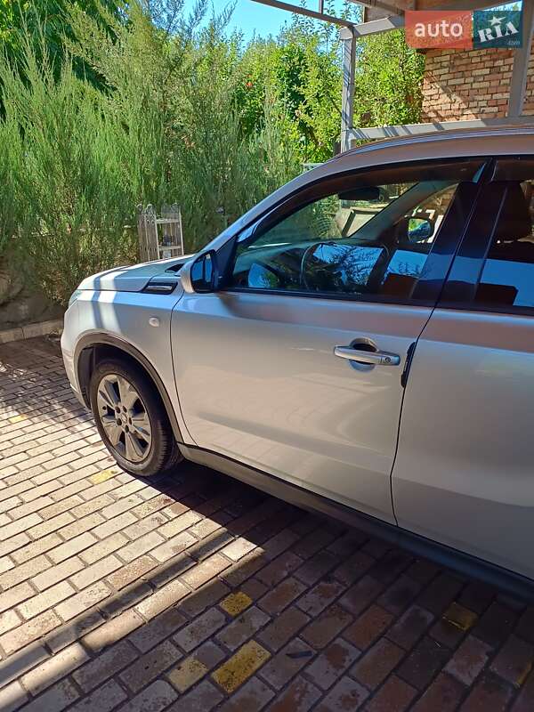 Позашляховик / Кросовер Suzuki Vitara 2020 в Дніпрі фото 2 Позашляховик / Кросовер Suzuki Vitara 2020 в Дніпрі