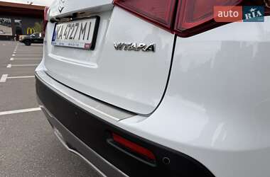 Внедорожник / Кроссовер Suzuki Vitara 2023 в 