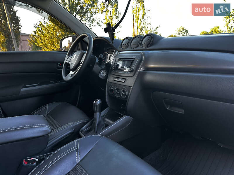 Внедорожник / Кроссовер Suzuki Vitara 2019 в Днепре фото 21 Внедорожник / Кроссовер Suzuki Vitara 2019 в Днепре