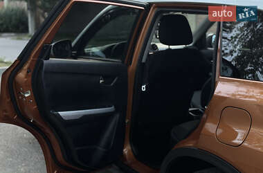 Внедорожник / Кроссовер Suzuki Vitara 2015 в 
