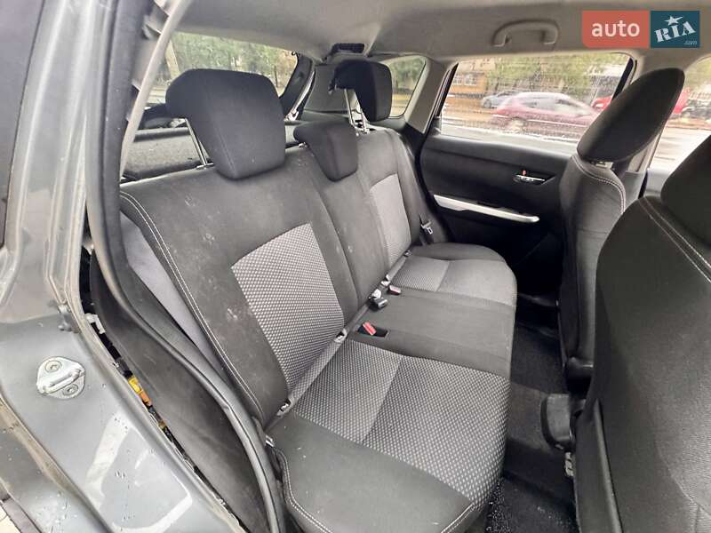 Внедорожник / Кроссовер Suzuki Vitara 2016 в Одессе