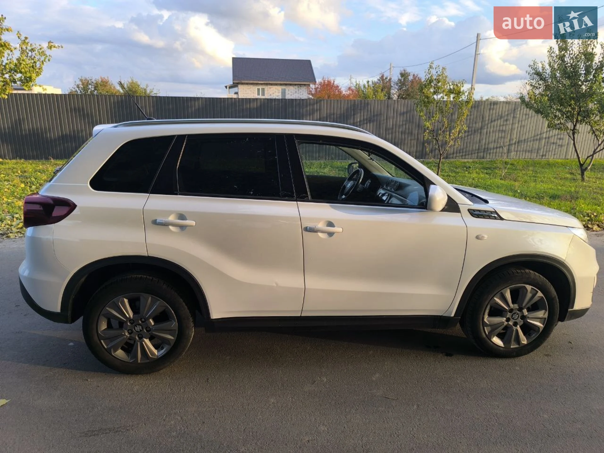 2019 Suzuki Vitara - мініатюра 3