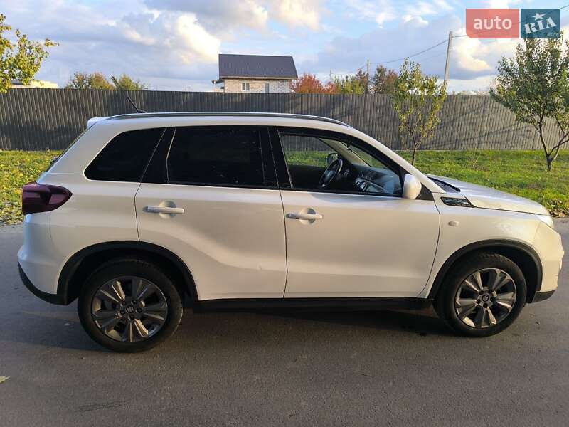 Внедорожник / Кроссовер Suzuki Vitara 2019 в Черкассах
