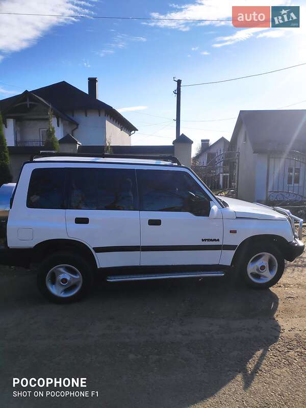 Внедорожник / Кроссовер Suzuki Vitara 1995 в Львове