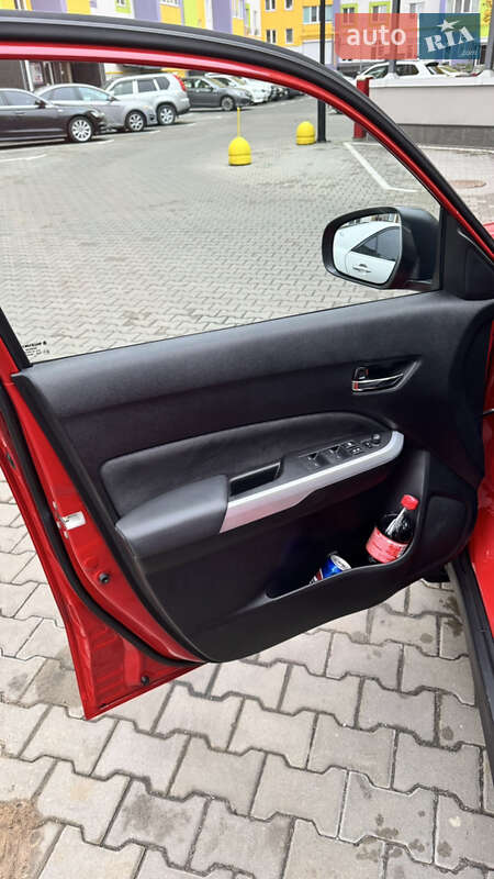 Внедорожник / Кроссовер Suzuki Vitara 2018 в Киеве