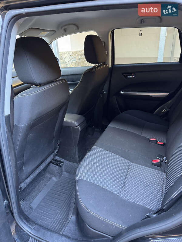 Внедорожник / Кроссовер Suzuki Vitara 2021 в Киеве