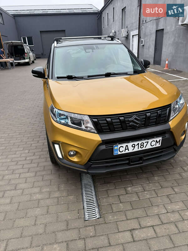 Внедорожник / Кроссовер Suzuki Vitara 2019 в Киеве