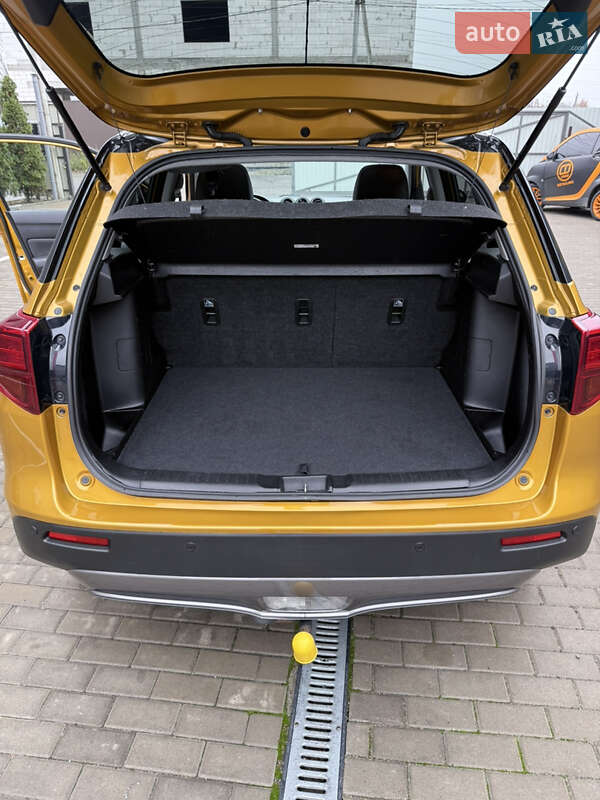 Внедорожник / Кроссовер Suzuki Vitara 2019 в Киеве