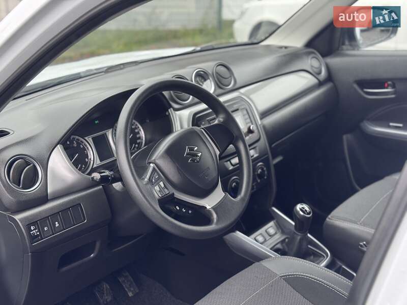Внедорожник / Кроссовер Suzuki Vitara 2017 в Хмельницком
