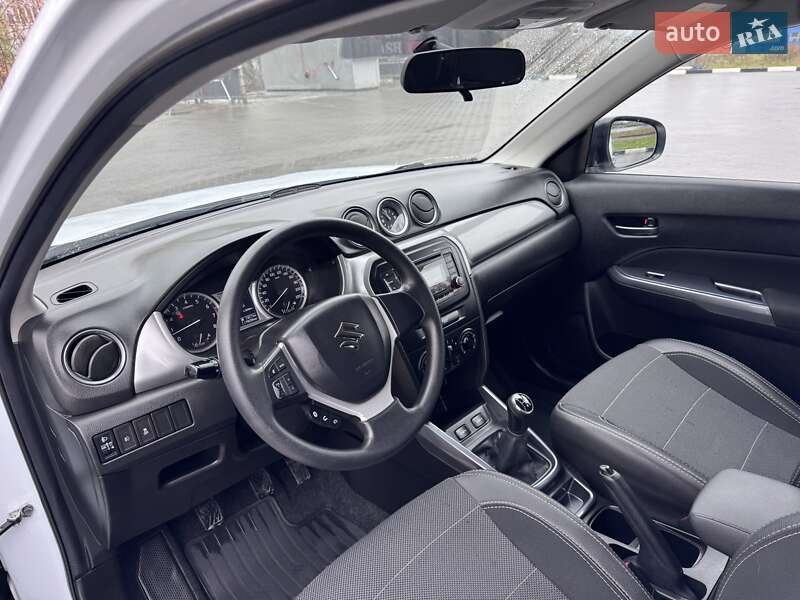 Внедорожник / Кроссовер Suzuki Vitara 2017 в Хмельницком