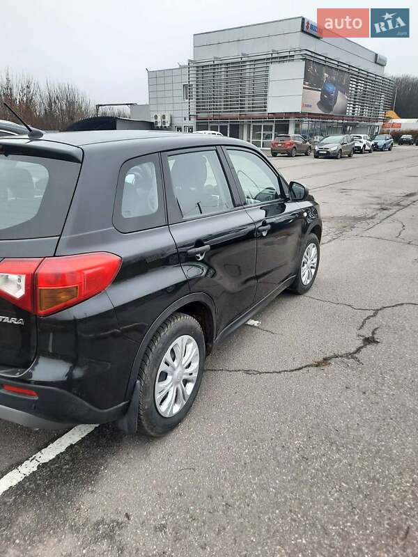 Внедорожник / Кроссовер Suzuki Vitara 2018 в Полтаве