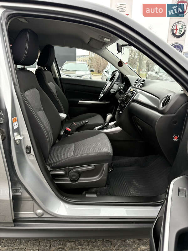 Внедорожник / Кроссовер Suzuki Vitara 2021 в Днепре