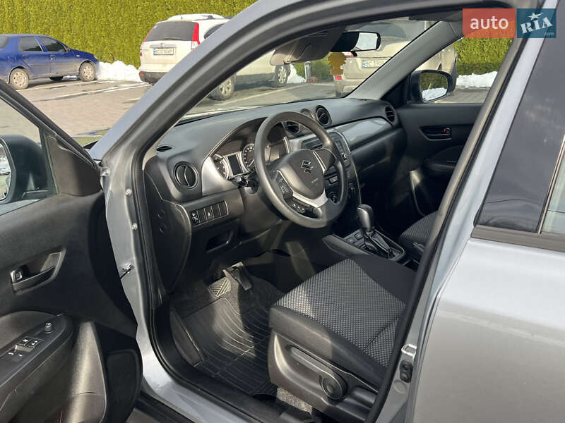 Внедорожник / Кроссовер Suzuki Vitara 2017 в Львове