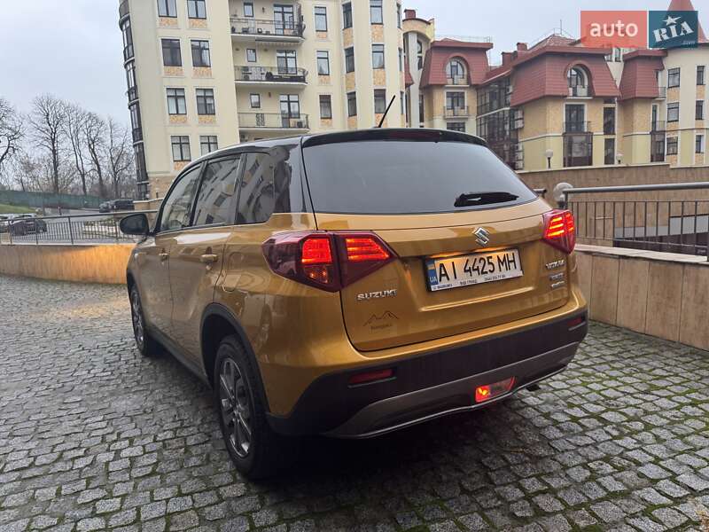 Внедорожник / Кроссовер Suzuki Vitara 2020 в Киеве