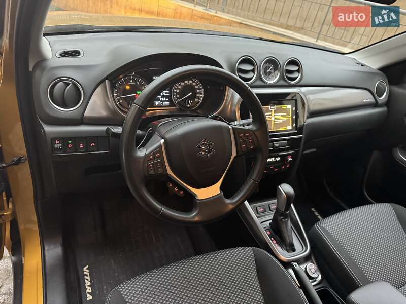 Внедорожник / Кроссовер Suzuki Vitara 2020 в Киеве