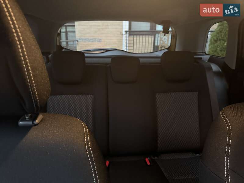 Внедорожник / Кроссовер Suzuki Vitara 2020 в Киеве