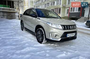 Внедорожник / Кроссовер Suzuki Vitara 2019 в Харькове