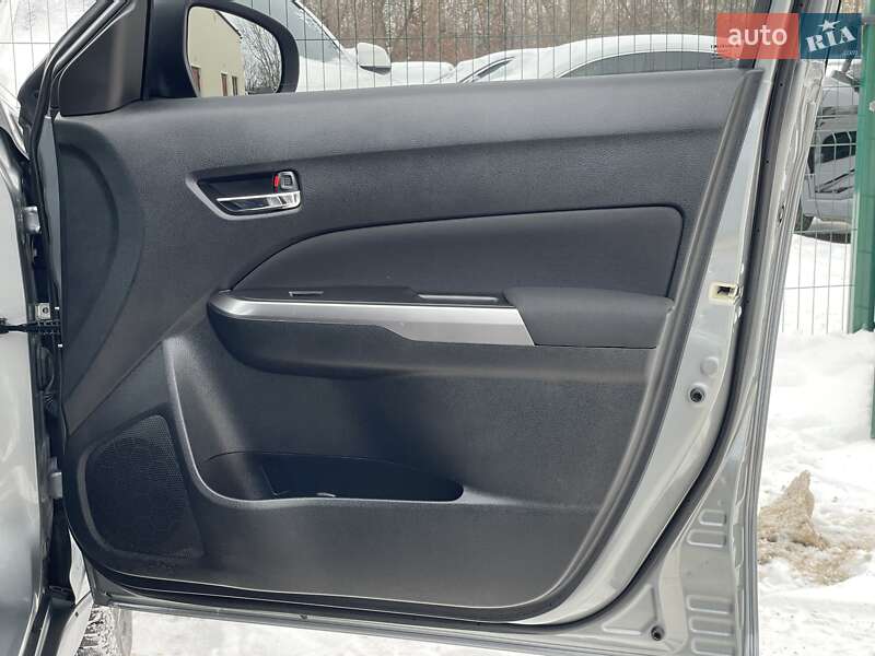 Внедорожник / Кроссовер Suzuki Vitara 2022 в Бердичеве фото 32 Внедорожник / Кроссовер Suzuki Vitara 2022 в Бердичеве