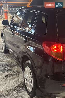 Позашляховик / Кросовер Suzuki Vitara 2017 в Харкові