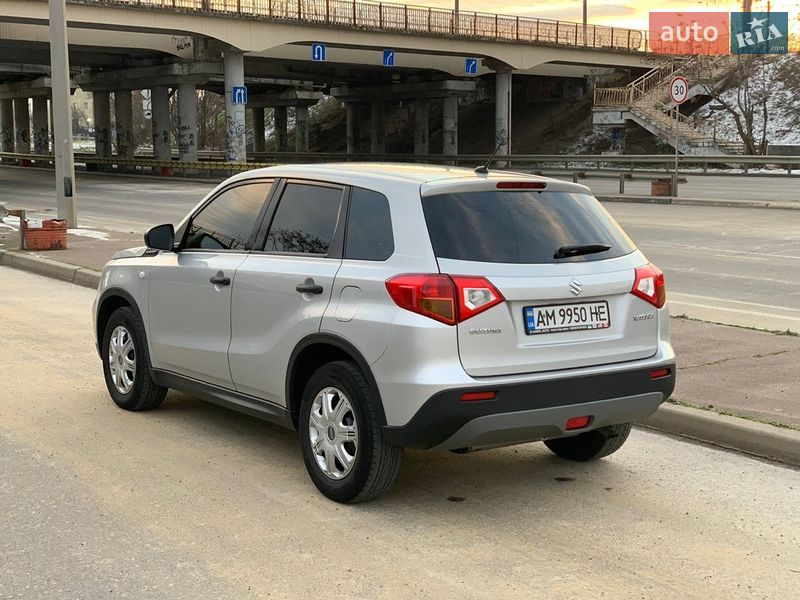 Внедорожник / Кроссовер Suzuki Vitara 2015 в Одессе