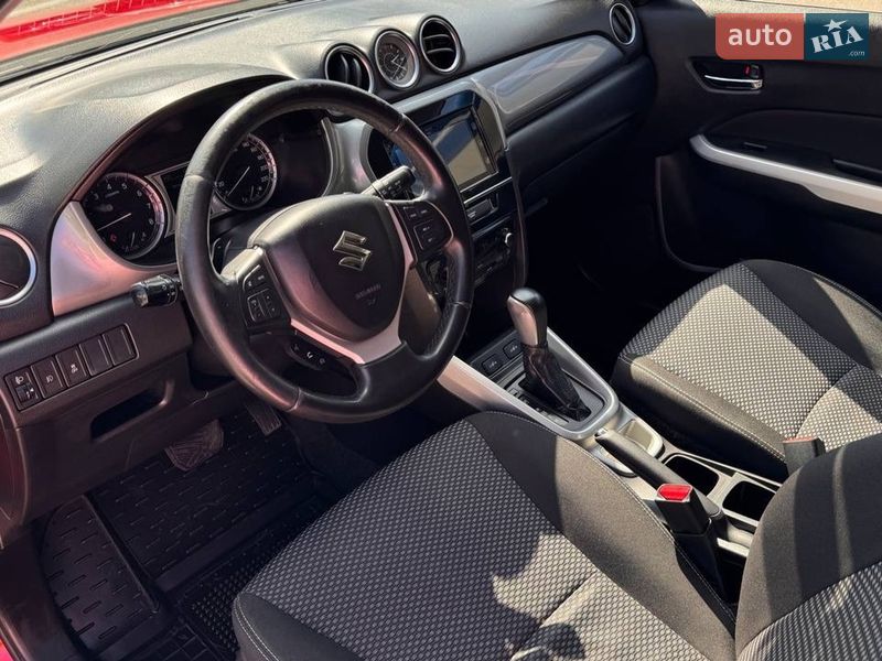 Внедорожник / Кроссовер Suzuki Vitara 2017 в Одессе