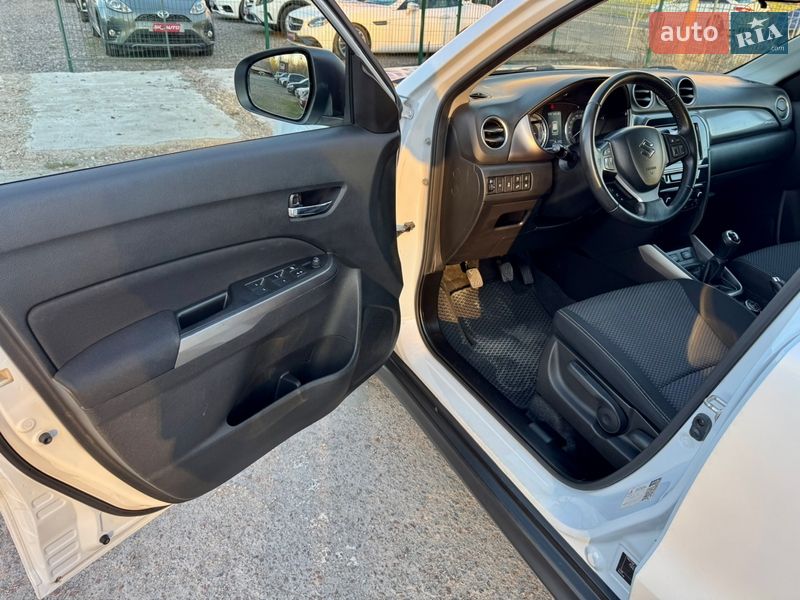 Позашляховик / Кросовер Suzuki Vitara 2019 в Києві