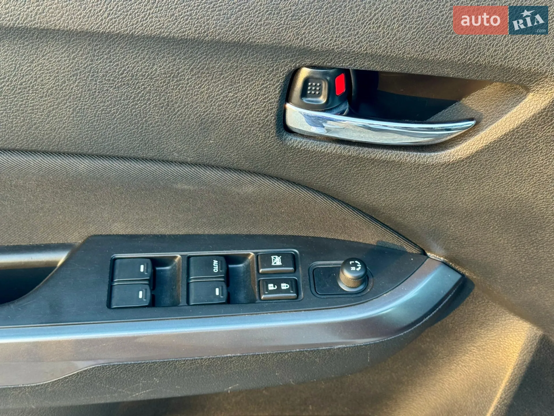 2019 Suzuki Vitara - мініатюра 29