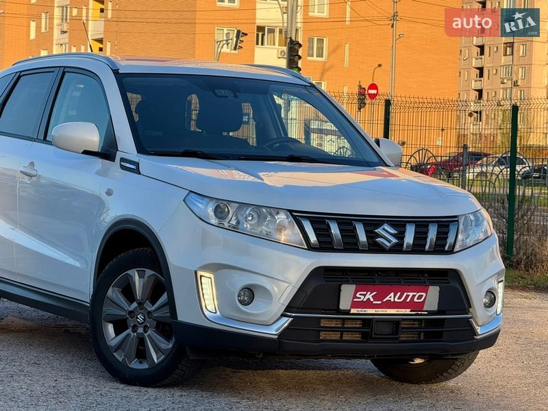 Позашляховик / Кросовер Suzuki Vitara 2019 в Києві