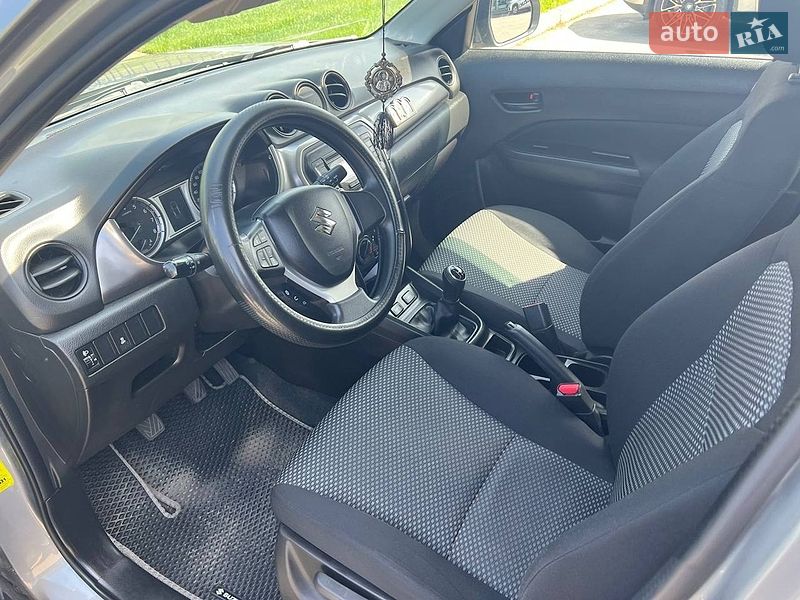 Внедорожник / Кроссовер Suzuki Vitara 2020 в Полтаве фото 12 Внедорожник / Кроссовер Suzuki Vitara 2020 в Полтаве