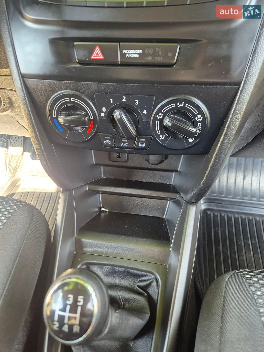 2019 Suzuki Vitara - мініатюра 14