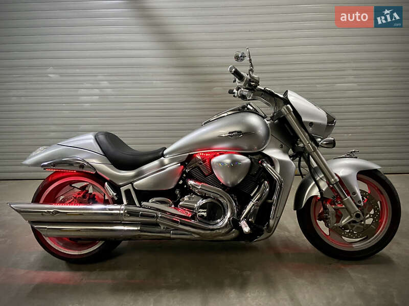 Suzuki VZR 1800 2011