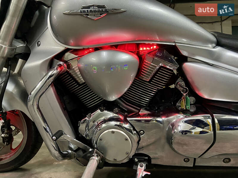 Мотоцикл Круизер Suzuki VZR 1800 2011 в Киеве