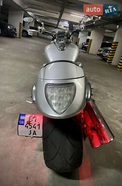 Мотоцикл Круізер Suzuki VZR 1800 2011 в 