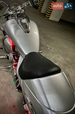 Мотоцикл Круізер Suzuki VZR 1800 2011 в 