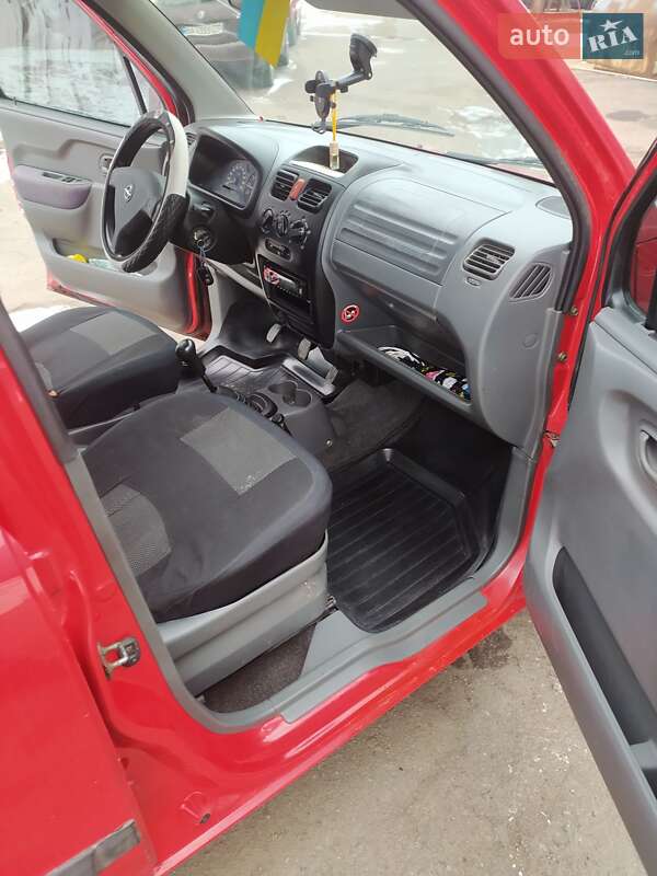 Микровэн Suzuki Wagon R 1999 в Первомайске