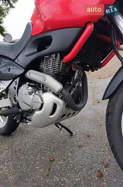 Мотоцикл Внедорожный (Enduro) Suzuki XF 650 Freewind 2000 в 