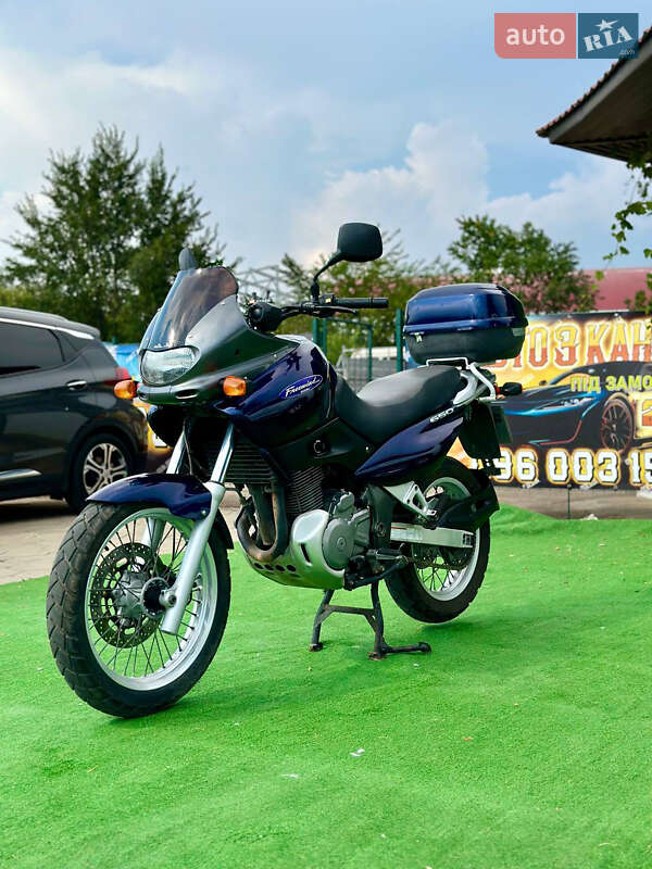 Мотоцикл Круизер Suzuki XF 650 Freewind 1999 в Одессе
