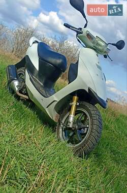 Скутер Suzuki ZZ 50 2010 в 