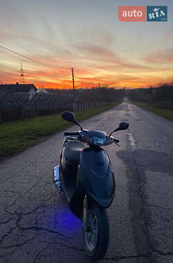 Скутер Suzuki ZZ 50 2005 в  фото 5 Скутер Suzuki ZZ 50 2005 в
