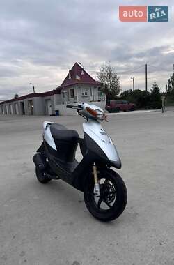 Скутер Suzuki ZZ 50 2004 в Нетешине