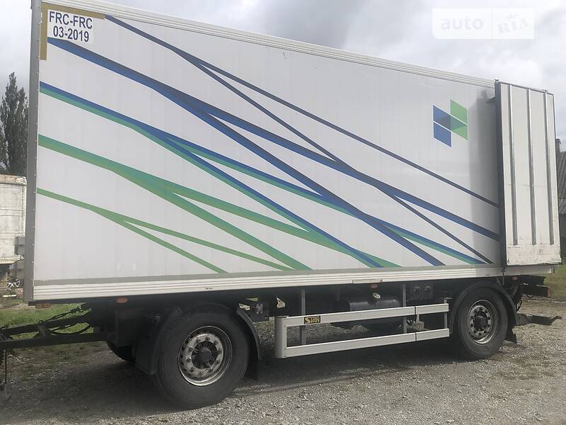 Рефрижератор Svan TCH 18 2010 в Дунаївцях