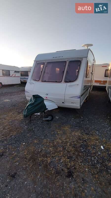 Причіп дача SWIFT Corniche 2003 в Косові